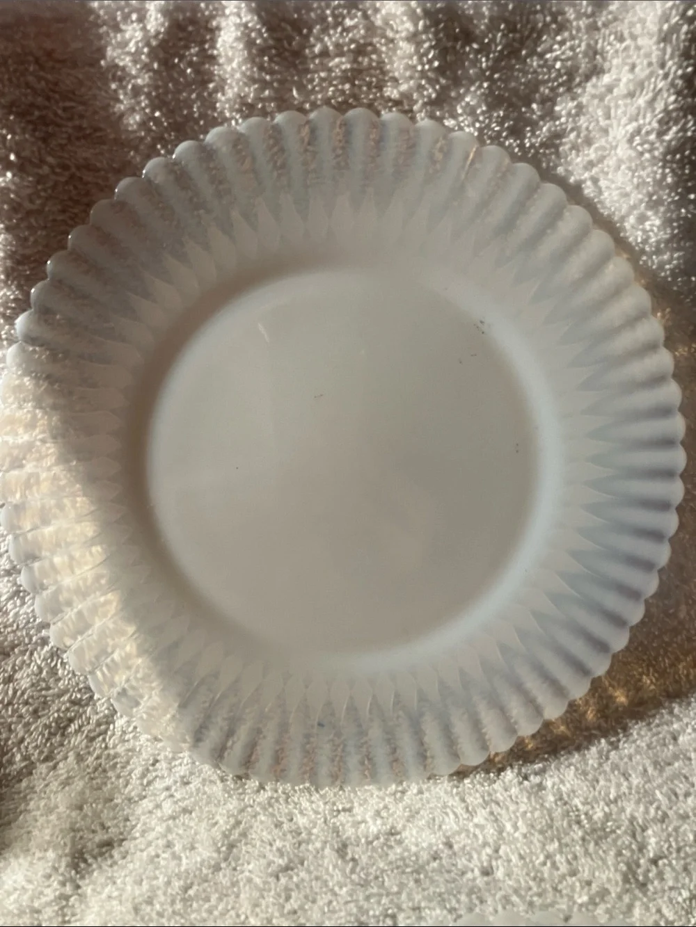 2 Vintage Macbeth Evan’s Monax Petalware Depression Glass 8” Salad plates